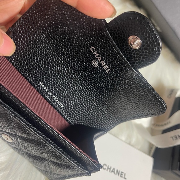 Authentic chanel CF card case holder - Picture 4 of 5